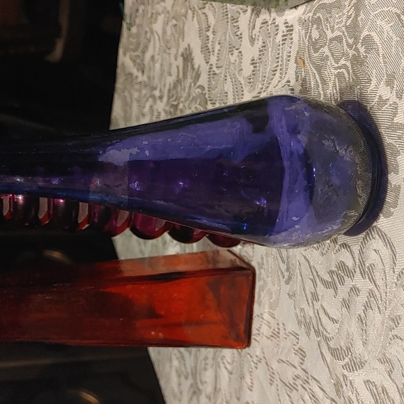 2/$20 4 Miniature Vases - Picture 4 of 7